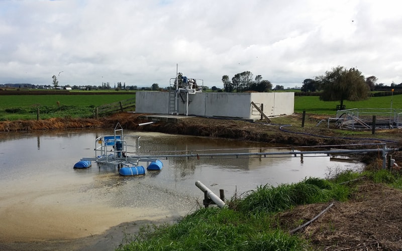 Storage Pond with Yradmaster Floating Frame & Pump