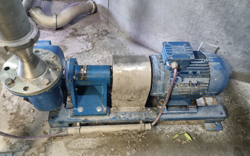 Hawk Packaging RHSS4H - Pumping recycled water back into plant