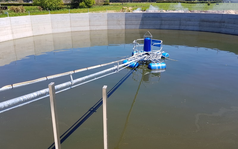 Yardmaster Floating Frame with stabilising arm, Yardmaster Vertical Effluent Pump in Concrete Tank (2.2 million litres)